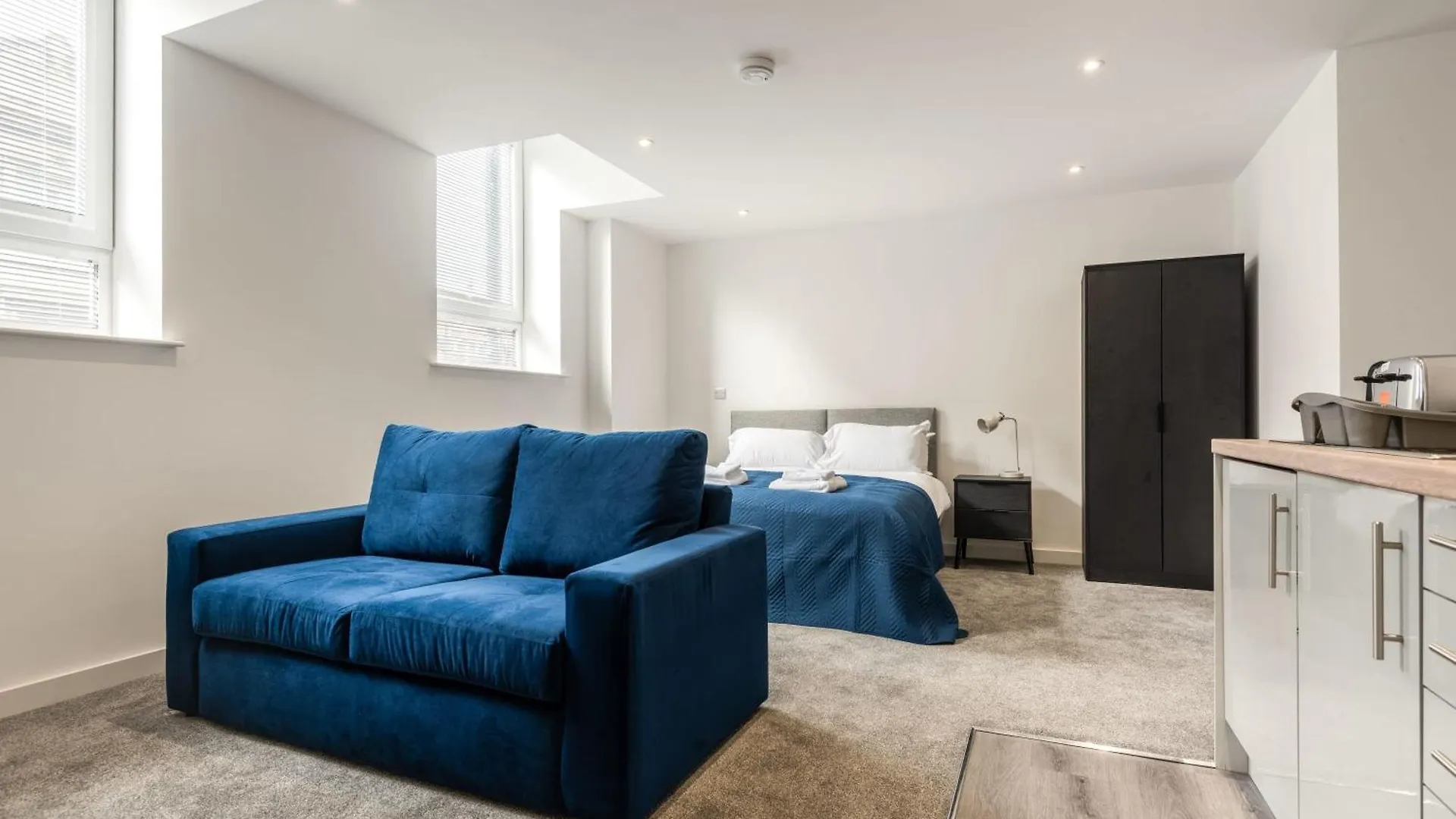 Contemporary Studio Apartment In Central 罗瑟勒姆 英国